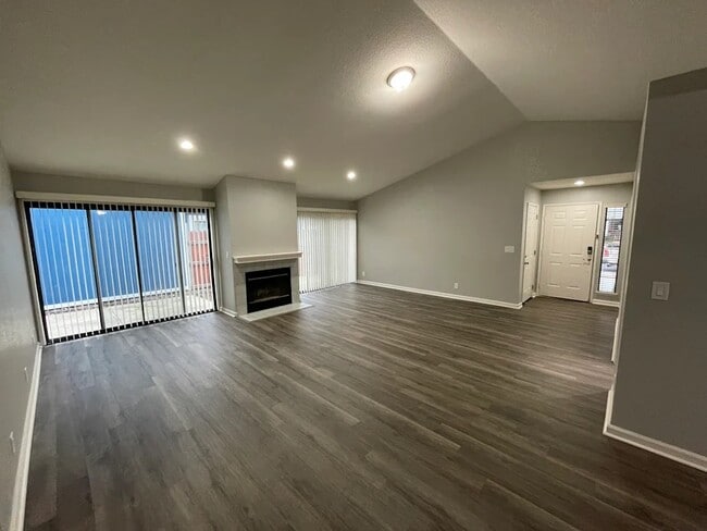 Photo - 19518 Vickie Ln