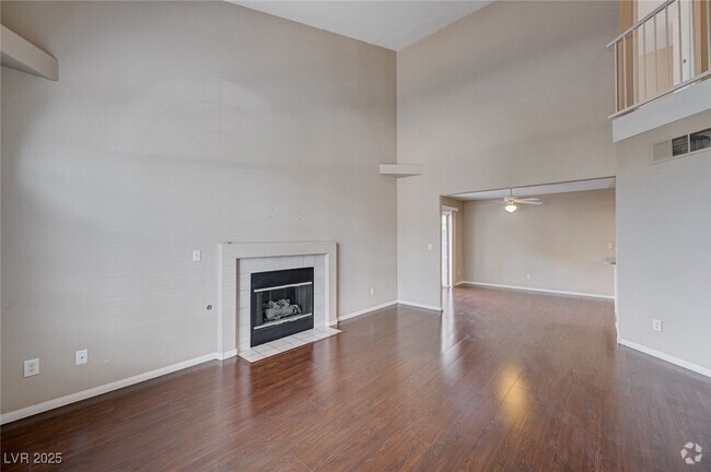 Building Photo - 10158 Quaint Tree St Rental