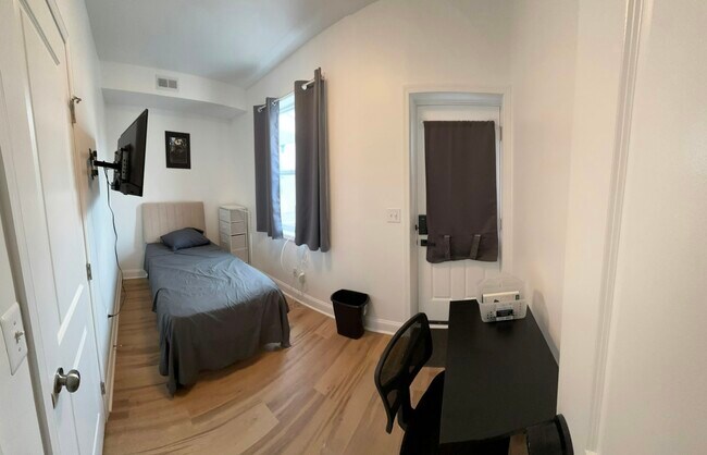 Photo - 727 N Collington Ave