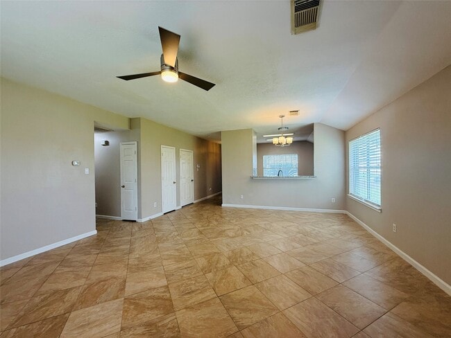 Photo - 1015 Andover Dr