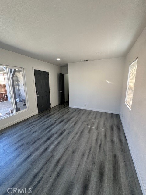 Building Photo - 1329 N Sultana Ave Rental