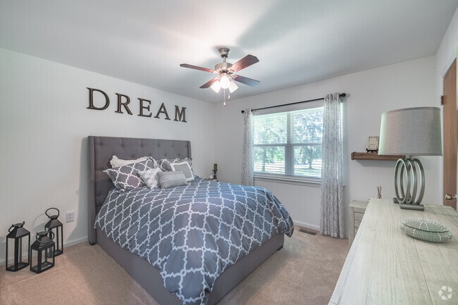 2BR, 1.5BA - 850SF - Primary Bedroom