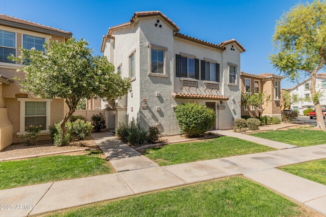 Building Photo - 927 W Wendy Way