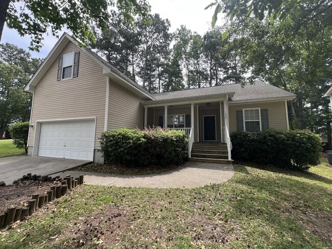 Photo - 104 Heatherlock St