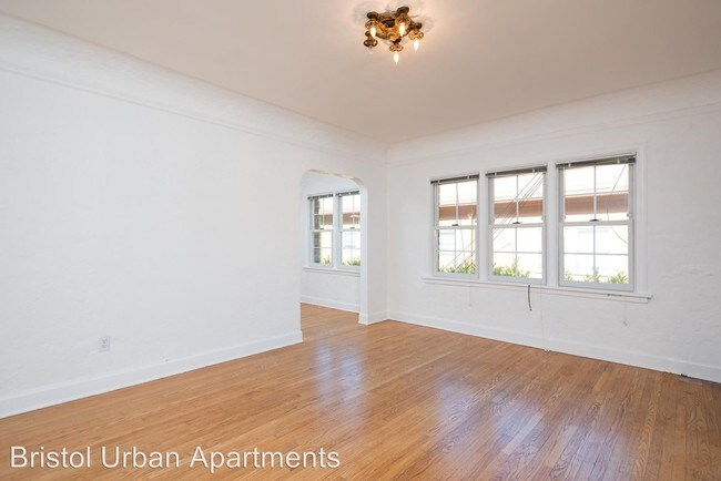 Photo - 2623 SE Ankeny St Unit #204