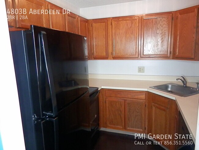 Photo - 4803B Aberdeen Dr