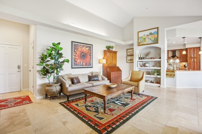 Luxury Riverfront Condo Near Georgetown Square | 2 Bed / 2 Bath with Balcony - Luxury Riverfront Condo Near Georgetown Square | 2 Bed / 2 Bath with Balcony