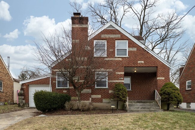 CHEVIOT - Meticulous 4 Bed 1.5 bath Brick ... - CHEVIOT - Meticulous 4 Bed 1.5 bath Brick ... Casa