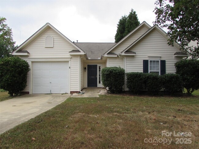 Photo - 110 Endicott Ct House