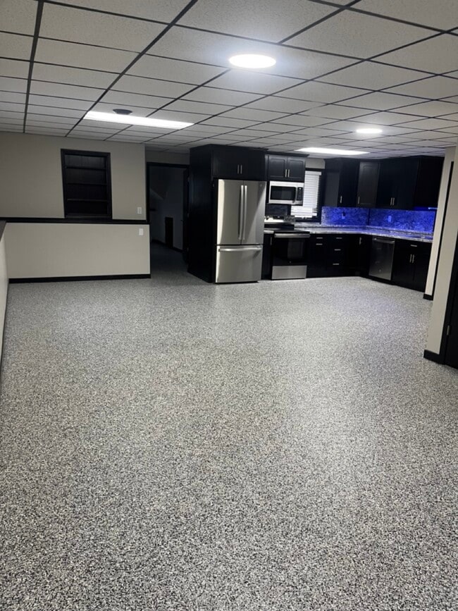 Photo - 809 County Rd 2 S