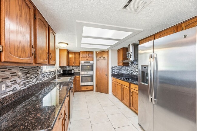 Photo - 21431 Park Bend Dr
