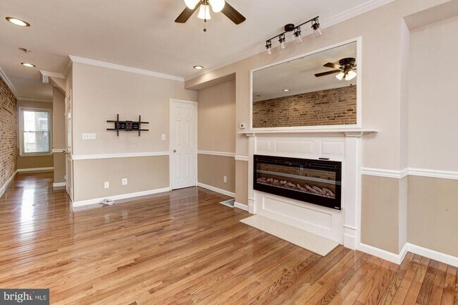Building Photo - 812 E Fort Ave Rental