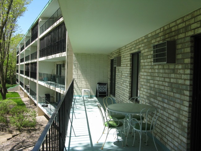 Balcony - 10531 Cedar Lake Rd Unit 312