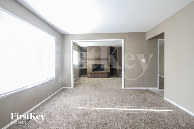 Photo - 6720 42nd St