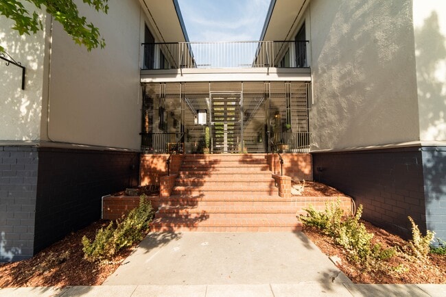 Photo - NEW 200 East 15th Street