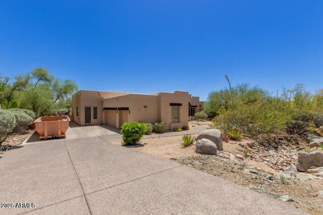 8115 E Sand Flower Dr