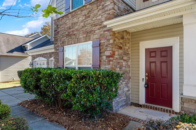 Photo - Stunning 6-bed, 4.5-bath home in Stowe Poi...