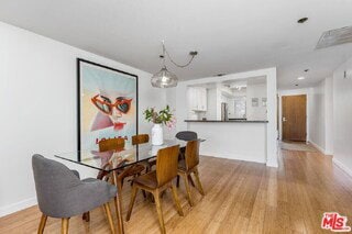 Photo - 2960 Neilson Wy