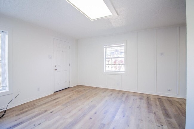 Photo - Updated 2 bed 1 bath house
