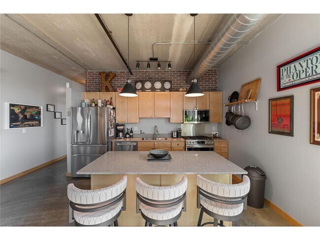 Photo - 710 N 4th St Unidad 300