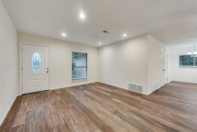 Photo - 901 Hudson Dr