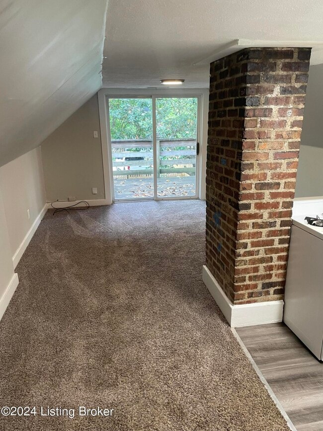 Photo - 2052 Midland Ave Unit 3