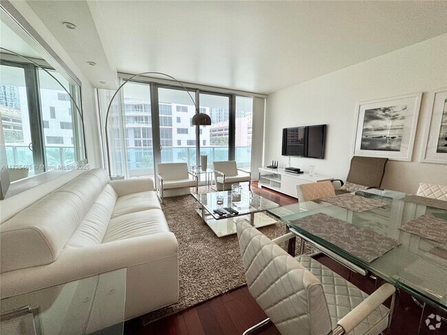 Building Photo - 1331 Brickell Bay Dr Unit 406 Rental