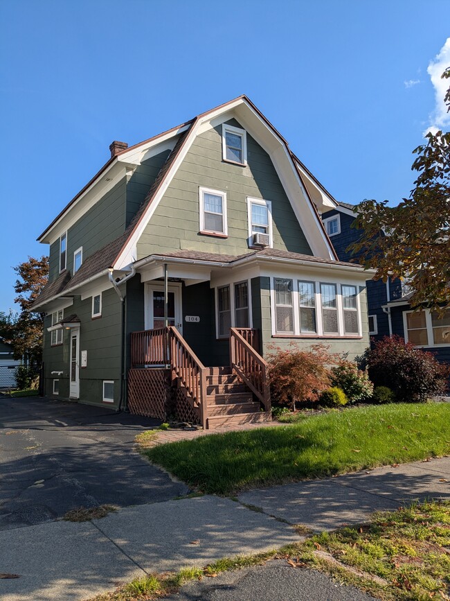 Photo - 104 Spencer Rd