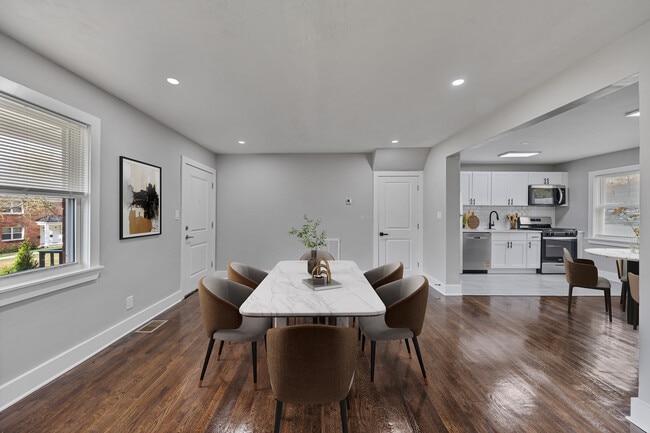 Grand Lee Apartments