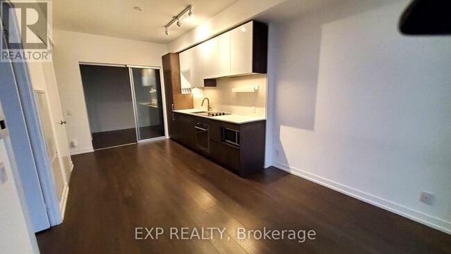 Photo - 950 Portage Pkwy Unit 6005