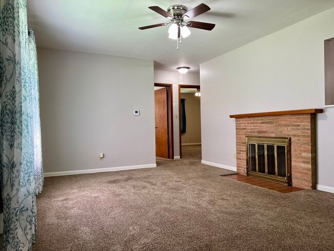 Photo - 2 Bedroom, 1 Bath in central Springfield