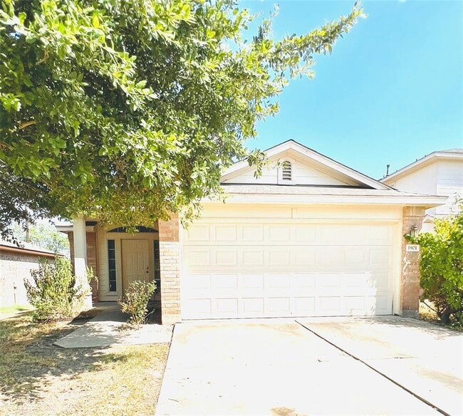 Photo - 1901 Golden Sunrise Ln