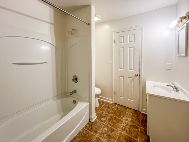 Photo - 922 Willcox St