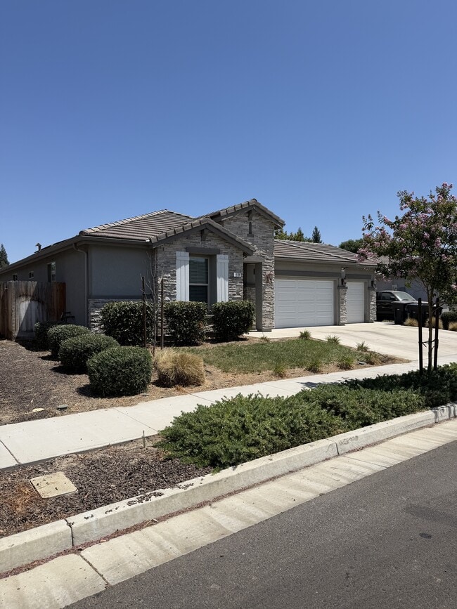 Photo - 1908 E Monte Vista Ave