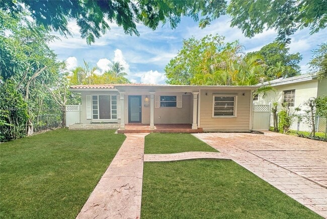 Building Photo - 5710 SW 55th St Rental