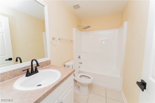Photo - 867 Bedford Dr