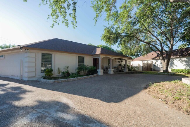 Photo - 2916 Edgefield Ct