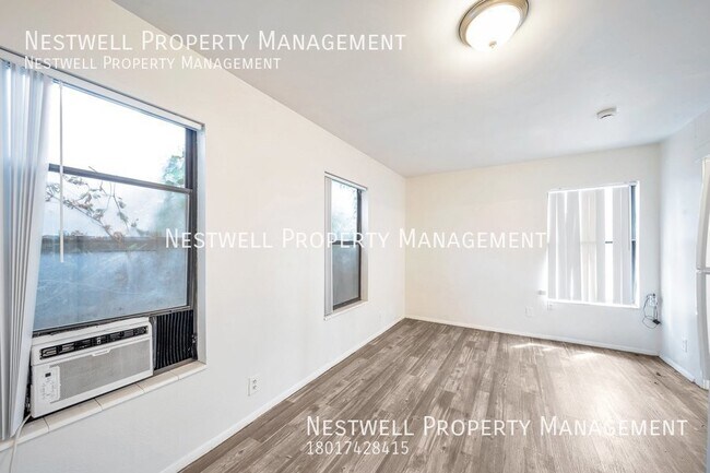 Photo - Charming Ground Floor Studio in Salt Lake ... Unit 268 North 200 West  D9