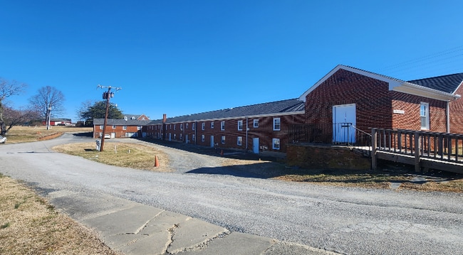 Building Photo - 147 Sprouses Corner Rd Unit 5 Rental