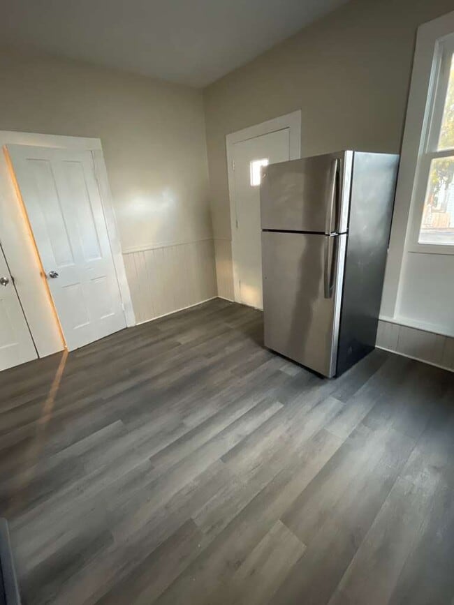 Photo - 217 N West Ave