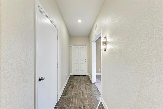 Photo - 1529 Brimhurst Dr