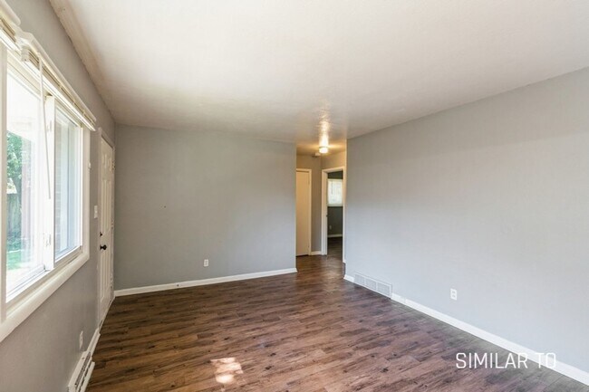 Photo - 3422 SW 8th St