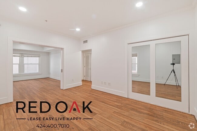 Building Photo - 6533 Hollywood Blvd Unit 109 Rental