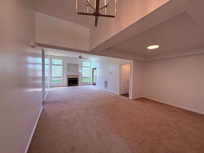 Photo - Gorgeous 3 Bedroom, 3 Bath Pet Friendly