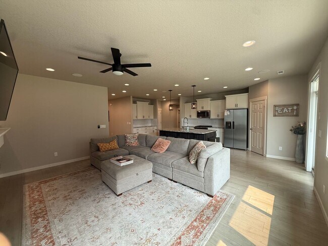 Photo - Beautiful Three Bedroom in Pasco Near Chiawana High School
