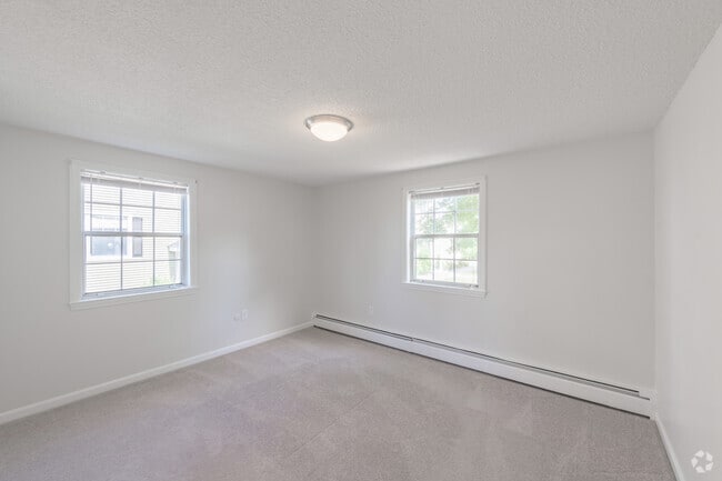 2 BR, 1 BA - Cranberry Court