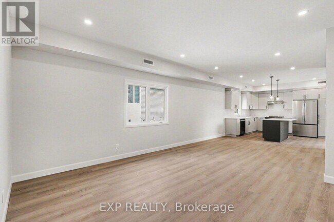 Photo - 1089 Notre-Dame St