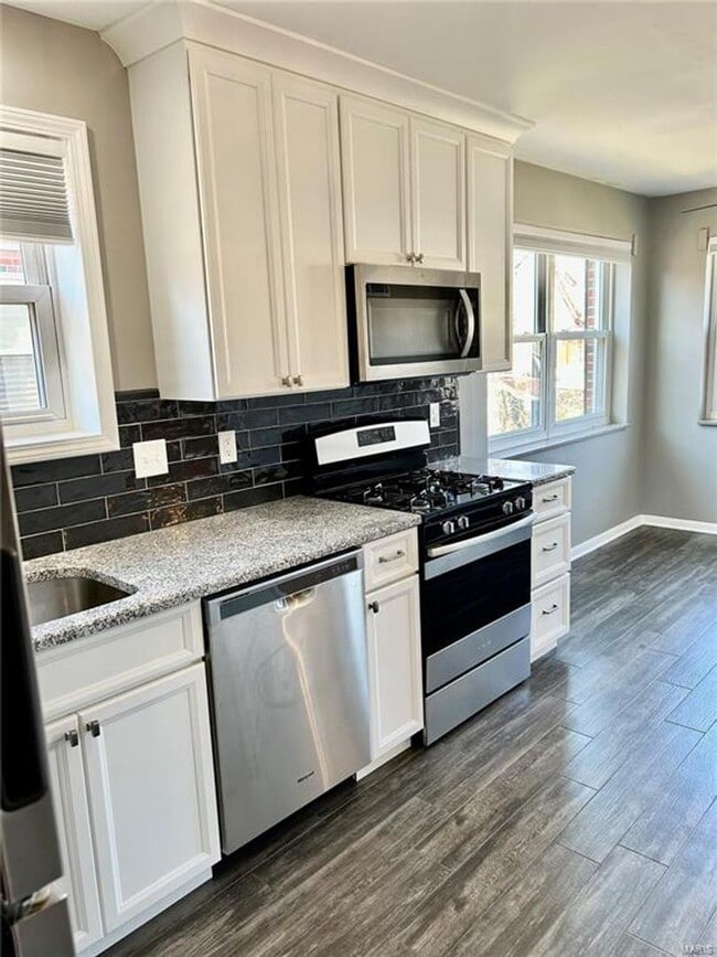 Photo - 7227-7229 Balson Unit 7227 Balson