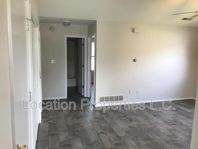 Photo - 3823 Westland Pl