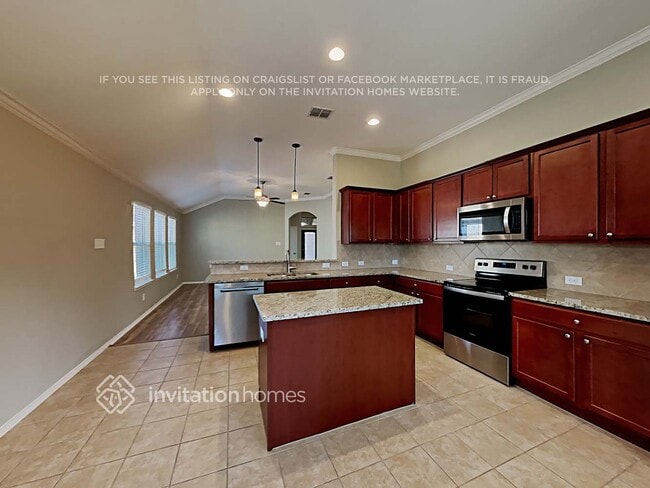 Photo - 255 Thatcher Dr